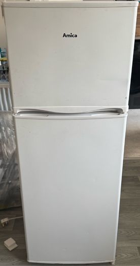 Amica fridge and freezer in perfect working order.