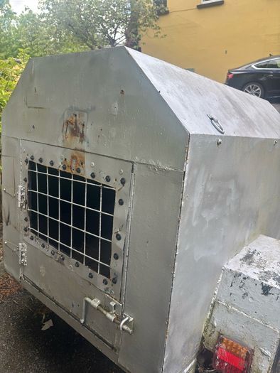 dog trailer
