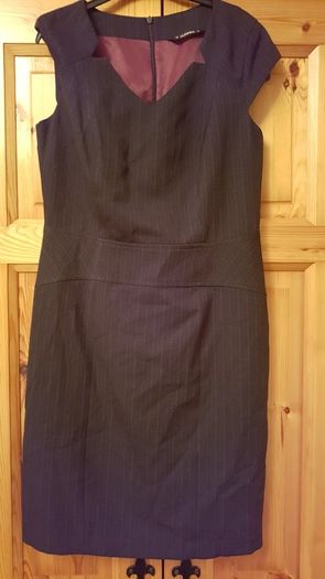 Office wear pinafore