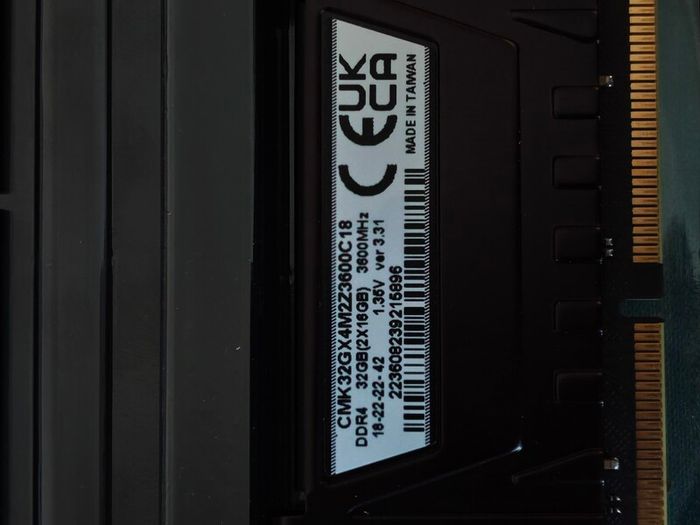 32GB DDR4 corsair vengeance ram