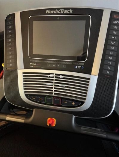 NordicTrack S45i Treadmill Incline Like New + Delivery Cork