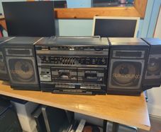 Vintage/retro 1980's Stereo TriStar RR5680