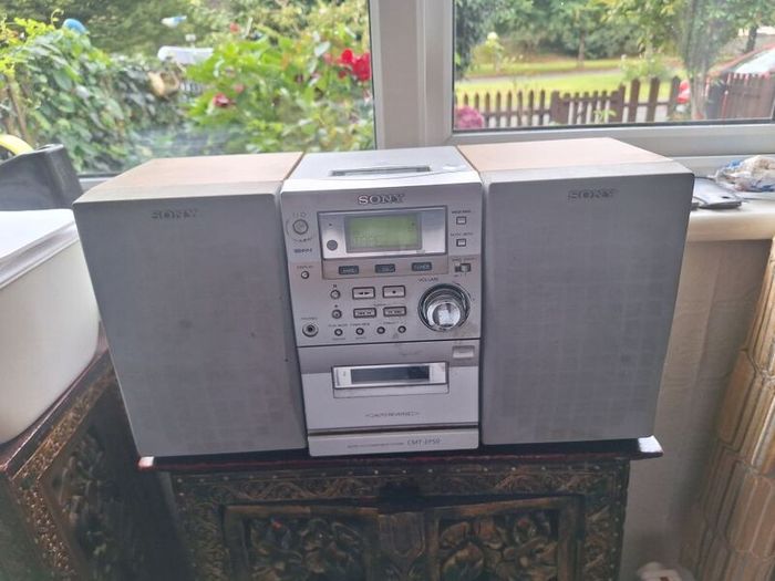 sony cmt-ep50 micro hi-fi system cd cassette radio with remote