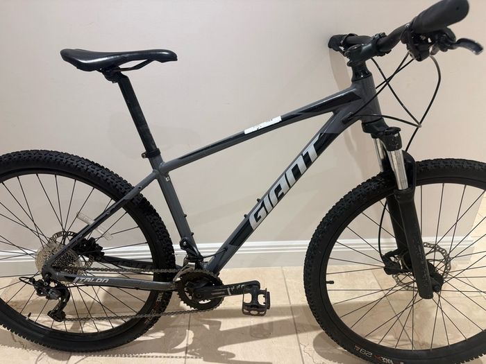Giant Talon mountain bike