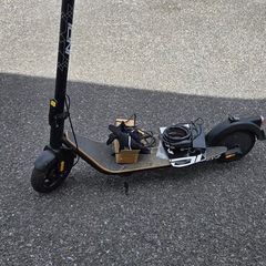 Electric scooter