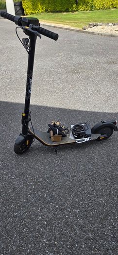 Electric scooter