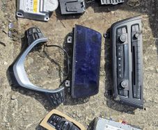 Bmw F30 screen and modules