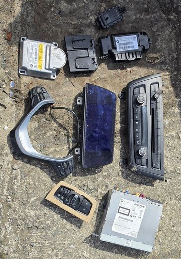 Bmw F30 screen and modules