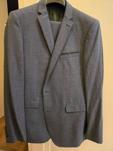 Men's Suit - Chest 44R, trouser 36R