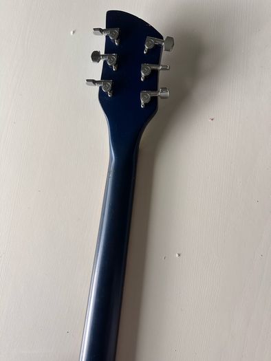 Rickenbacker 330