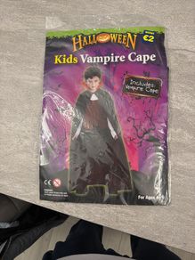 costume
