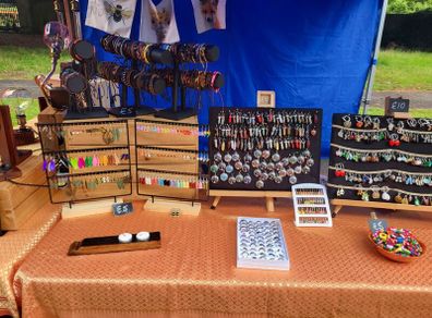 job lot of jewellery for markets, pendants