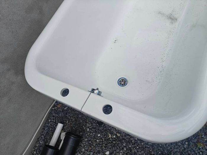 Bathtub
