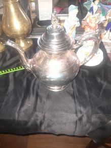 Beautiful Old Silver Plated Teapot, postage available or collection is always welcome