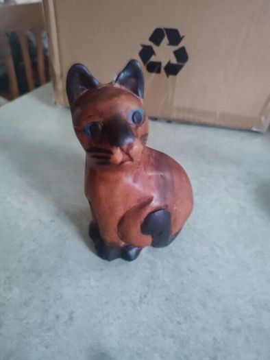 Small Wood Carved Cat