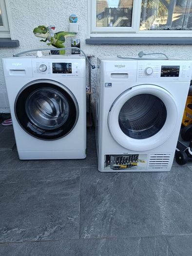 Whirlpool tumble dryer 9kg in perfect condition.