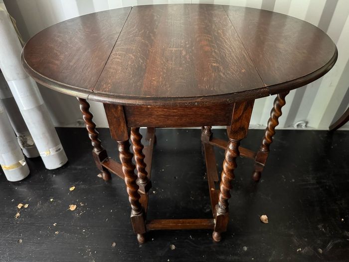Vintage Oak Barley Twist Gateleg Drop-Leaf Table (c. 1920s)