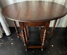 Vintage Oak Barley Twist Gateleg Drop-Leaf Table (c. 1920s)