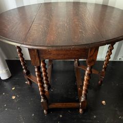 Vintage Oak Barley Twist Gateleg Drop-Leaf Table (c. 1920s)