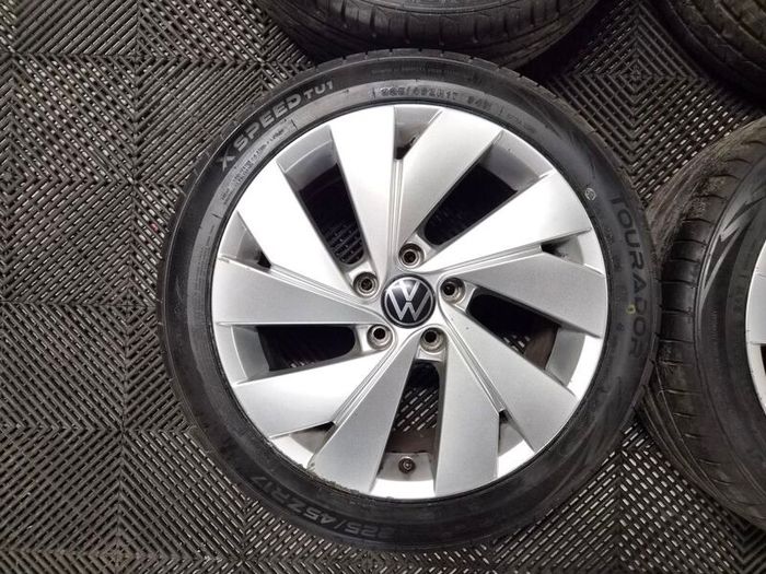 VW Caddy / Golf 17" Belmont