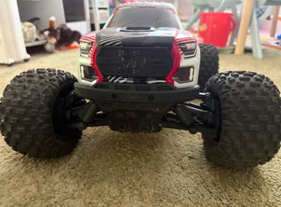 Arrma Granite 223s 4x4