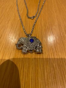 Long Chain With elephant pendant clock