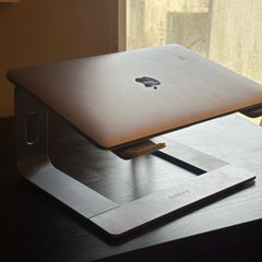 Aluminum laptop stand