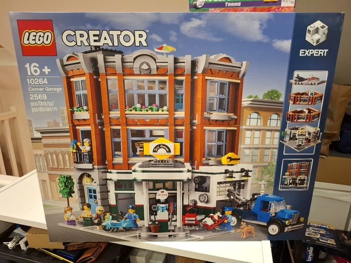 Lego Creator Expert Corner Garage 10264