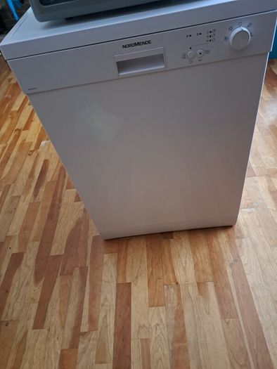 Fridge, dishwasher, chest freezer, microwave