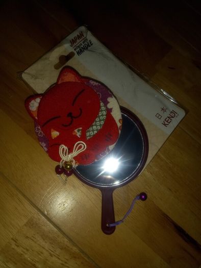 Japanese Mini Mirror with Pouch