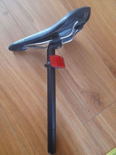 bike saddle and seat post