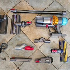 Dyson V15 absolute