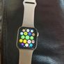 apple watch SE2 excellent condition, barely used, 96% battery health Image 3