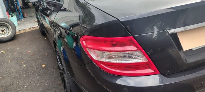 Mercedes C180 compressor breaking