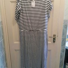 Navy and white maxi dress 18 to 12 tags