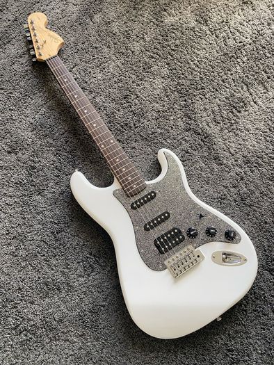 Fender SQUIRE HSS Affinity Stratocaster