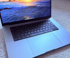 Apple MacBook Pro 16" 2022 (1TB SSD, M1 Pro, 16GB) Space Grey