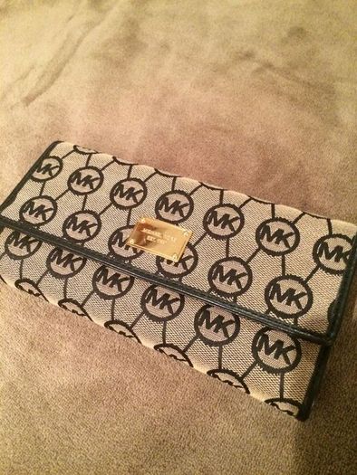 Michael Kors signature purse