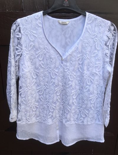 Avalon White Lace Lined Top, Size 14