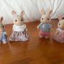 Sylvanian Families Milk Rabbit Family (Calico Critters) - Set of 4 Image 4