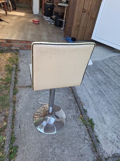 FREE stool suitable for workshop/shed/garage