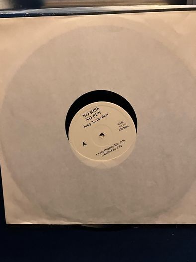 Mixed Batch of Vinyl Singles (33 Records)