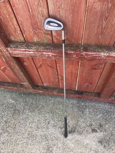 Titleist DCI 762 iron no 8