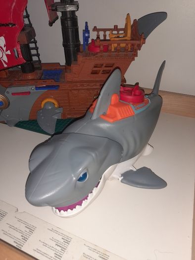 Pirate Ship & Shark Toy Bundle imaginext