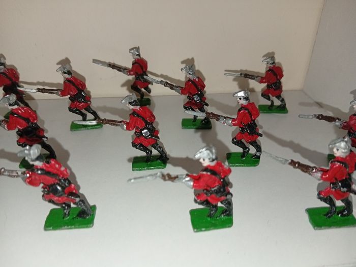 Collection Of Prince August toy soldiers 1970s Lead infantry Figures-some Damage