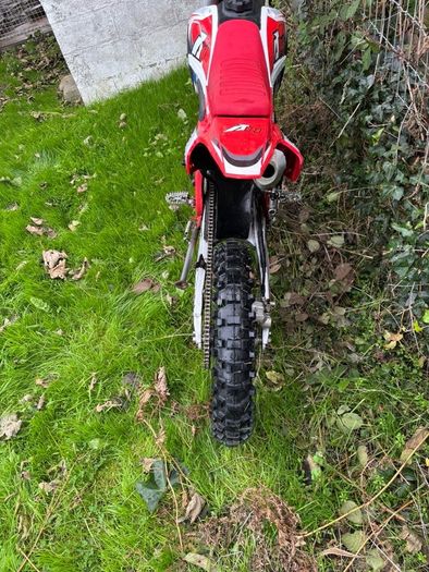 Apollo 140cc dirt bike