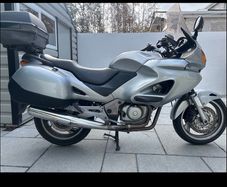 2003 Honda Deauville NT650V