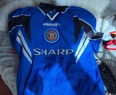 Retro Man Utd jersey