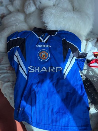 Retro Man Utd jersey