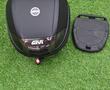 Givi top case